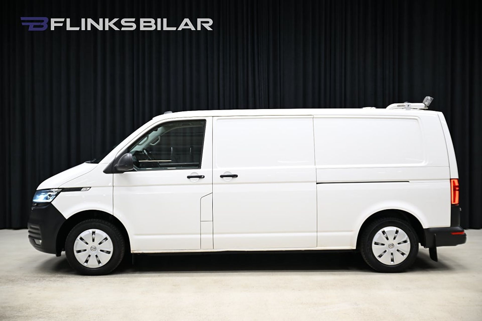 Volkswagen Transporter 2021, kuva 2/10