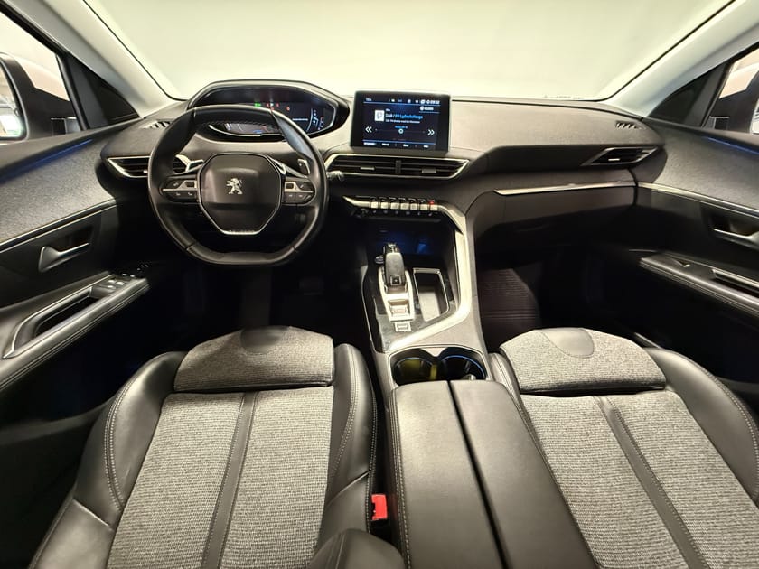Bilde 5 av Peugeot 3008 1,2 131hk Allure Cruise/Kamera/El.sete/Navi/Carplay/Led