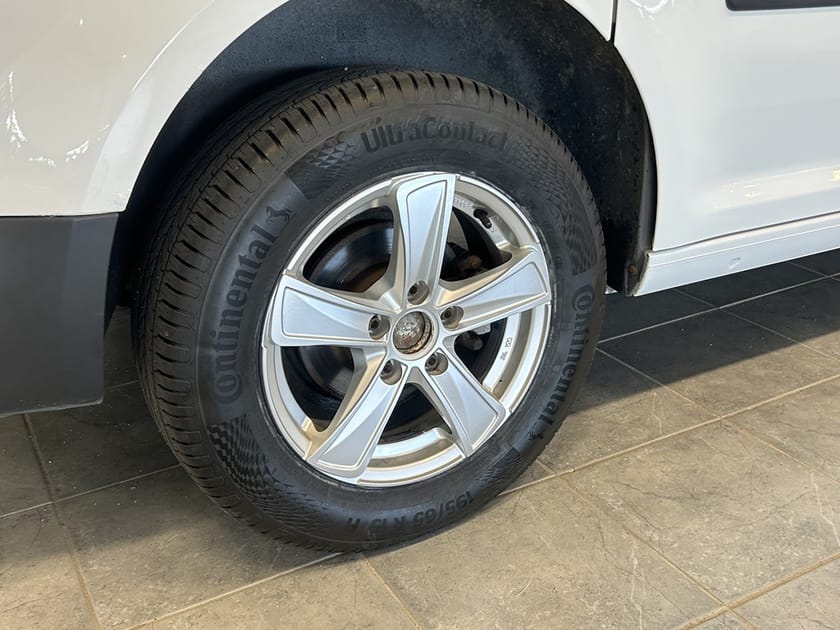 Bild 3 av Volkswagen Caddy Skåpbil 1.6 TDI 75hk