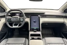 Thumnail bilde 3 av Ford Explorer EV Extended Range RWD