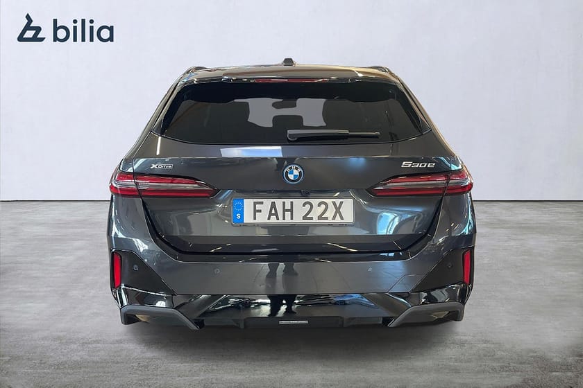 Bild 4 av BMW 530e xDrive Touring M Sport PRO  H/K Adaptiv farth. Drag