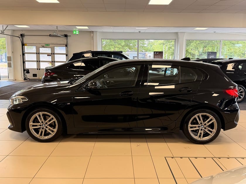 Bild 2 av BMW 118i 118 M paket Sportsäten Adaptiv farthållare