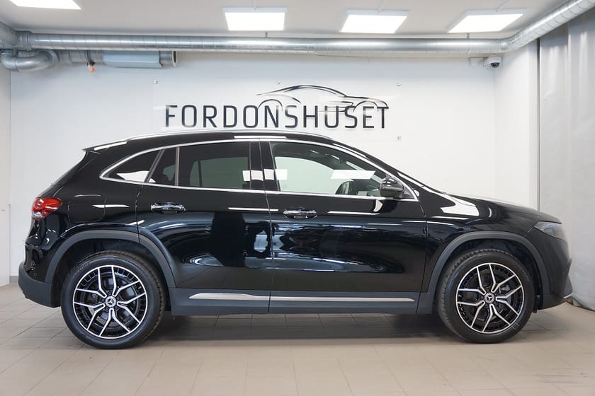 Bild 3 av Mercedes-Benz EQA 300 4MATIC AMG-LINE | SVENSKSÅLD