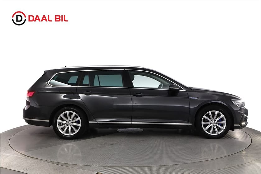 Bild 5 av Volkswagen Passat Sportscombi GTE SC 1.4 TSI 218HK DRAG COCKPIT P-VÄRM B-KAM NAVI NFC