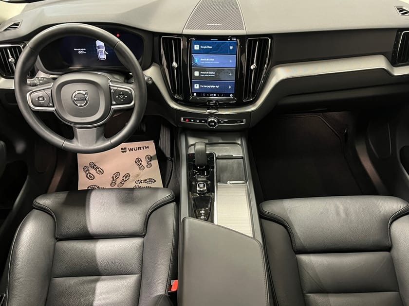 Bild 5 av Volvo XC60 Recharge T6 Core Edition*DRAG/S&V-HJUL/NAV/VOC*