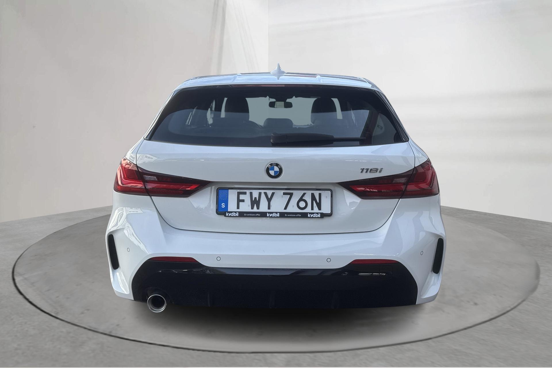 BMW 118 i 2021, kuva 6/10
