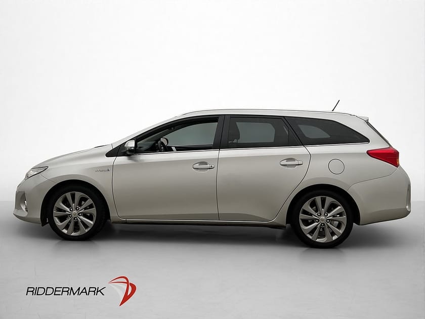 Bild 3 av Toyota Auris Touring Sports Hybrid Edition 50 Kamera 136hk