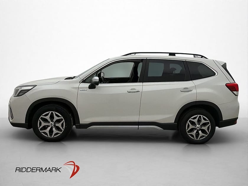 Bild 4 av Subaru Forester e-Boxer XFuel 150hk AWD Kamera CarPlay Drag