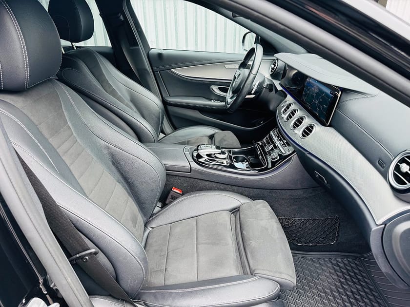 Bild 5 av Mercedes-Benz E 220 d 9G-TRONIC AMG LINE / WIDESCREEN / 360 KAMERA