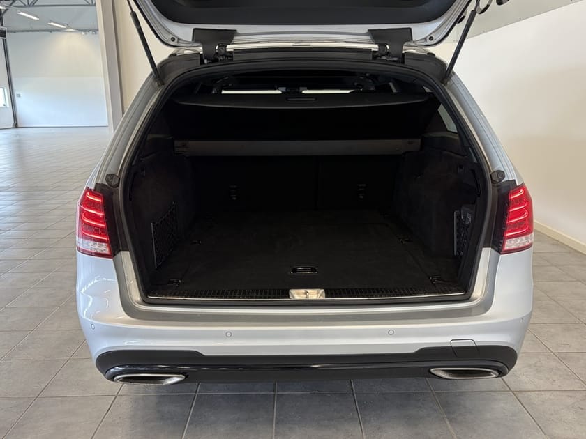 Bild 5 av Mercedes-Benz E 220 T BlueTEC 4MATIC 170hk Aut/Drag/AWD