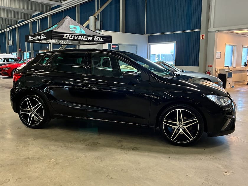 Bild 2 av SEAT Ibiza 1.0 TSI FR edition Sport | Carplay | V-hjul