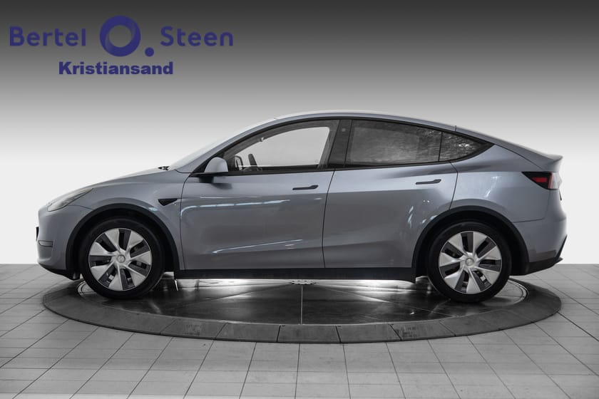 Bilde 2 av Tesla Model Y Long Range AWD | Panorama | Adaptiv cruise