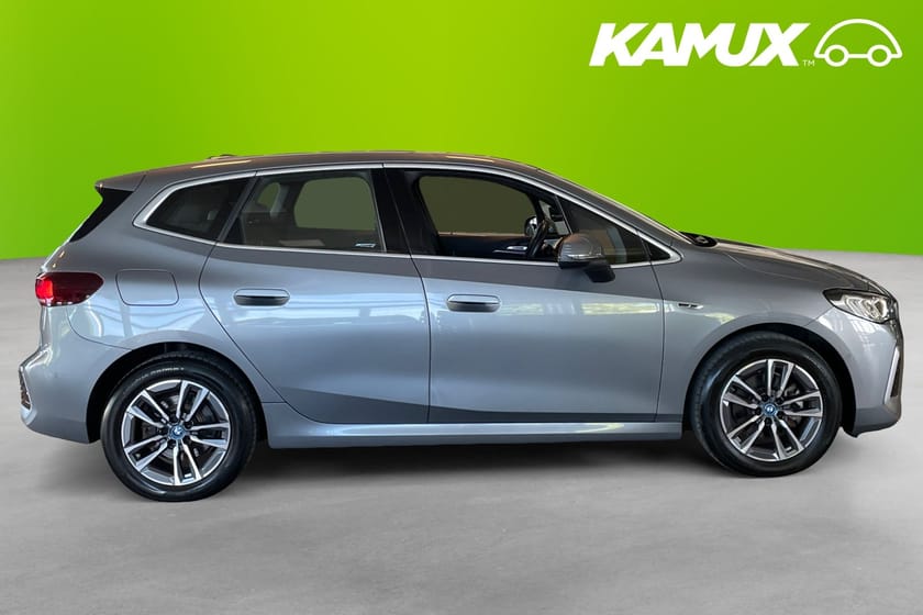 Bild 2 av BMW 225e xDrive Active Tourer M Sport H/K Skinn Wide