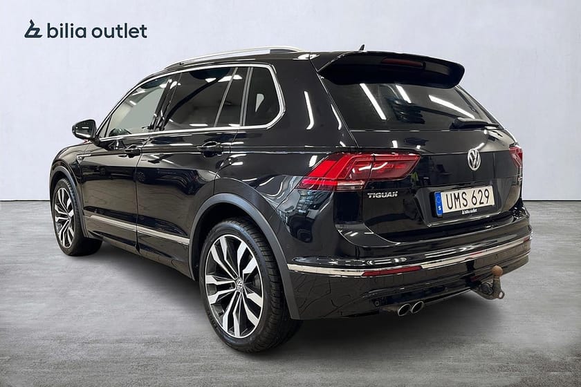 Bild 4 av Volkswagen Tiguan 2.0 TDI 4Motion R-line 190hk Drag Kamera Cockpit