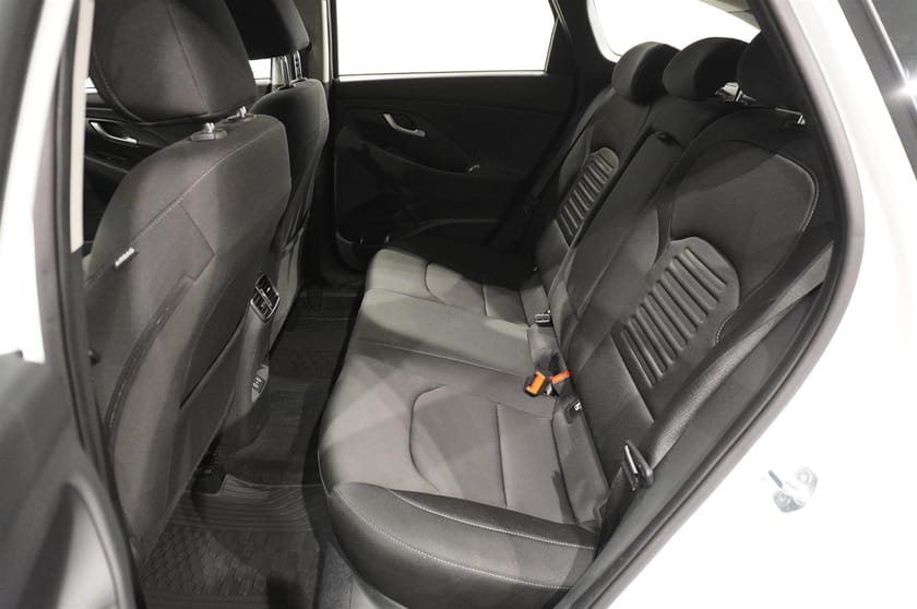 Bild 5 av Hyundai i30 Kombi 1.0 Automat 100hk Backkamera CarPlay Rattvärme