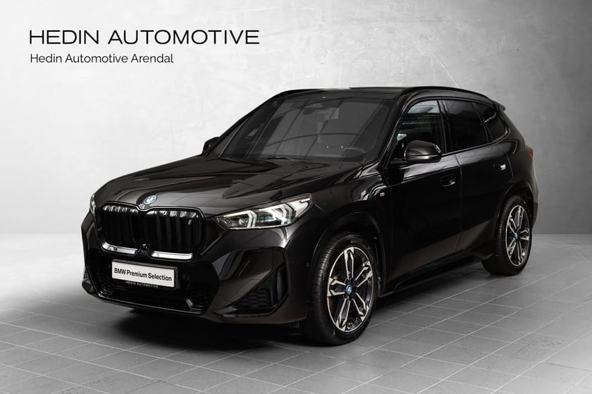 Bilde 1 av BMW iX1 xDrive30 Fully Charged