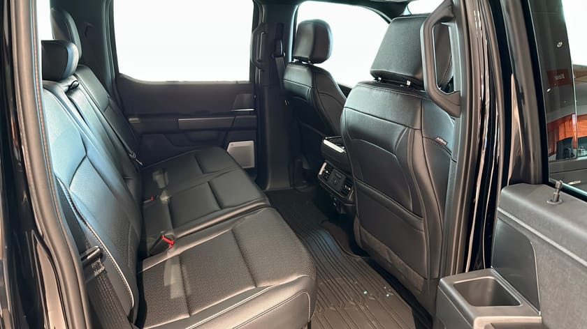 Bild 5 av Ford F-150 SuperCrew Lariat Black Edition |0%ränta|