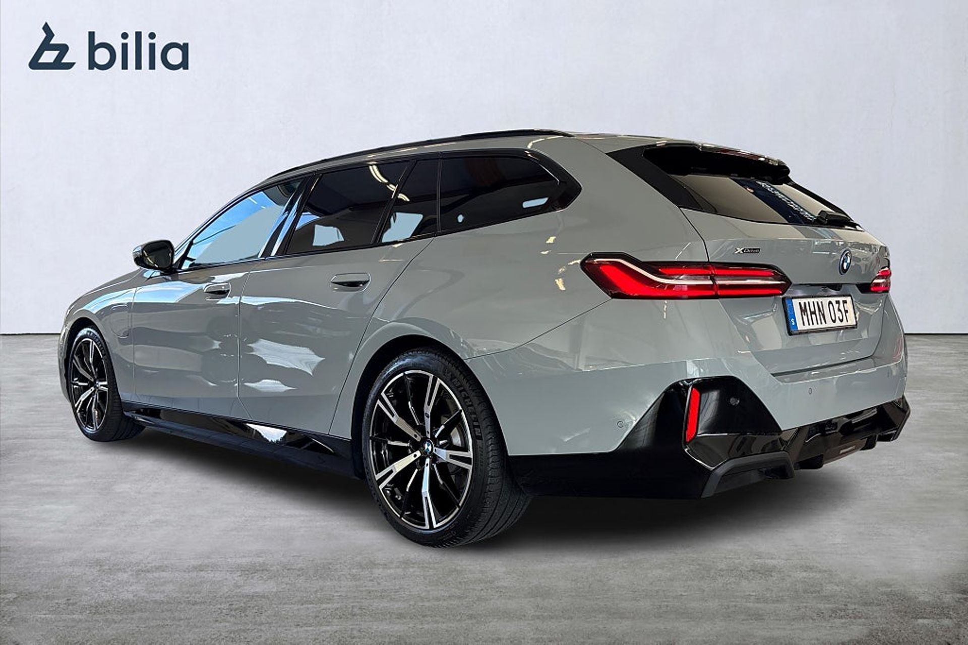 BMW 530 e xDrive Touring M Sport B&W 360 2026, kuva 2/10