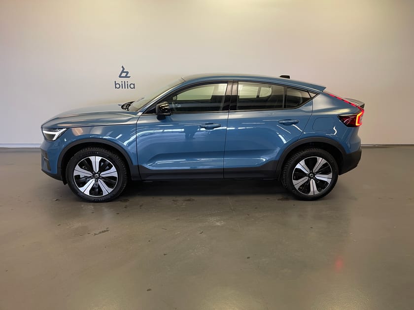 Bild 2 av Volvo C40 Recharge Single Motor Core / Panoramaglastak / Navigation / Backkamera /