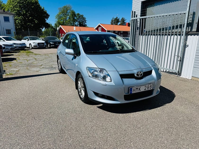 Bild 1 av Toyota Auris 1.6 124HK Dual VVT-i 5-D / 11200Mil