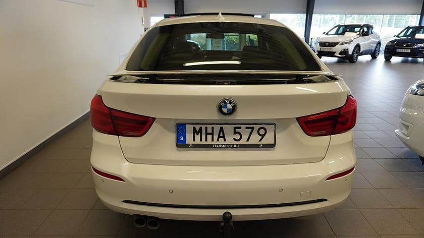 Bild 4 av BMW 320d xDrive GT Gran Turismo AUTO H/K PANO LÄDER SPORT LINE