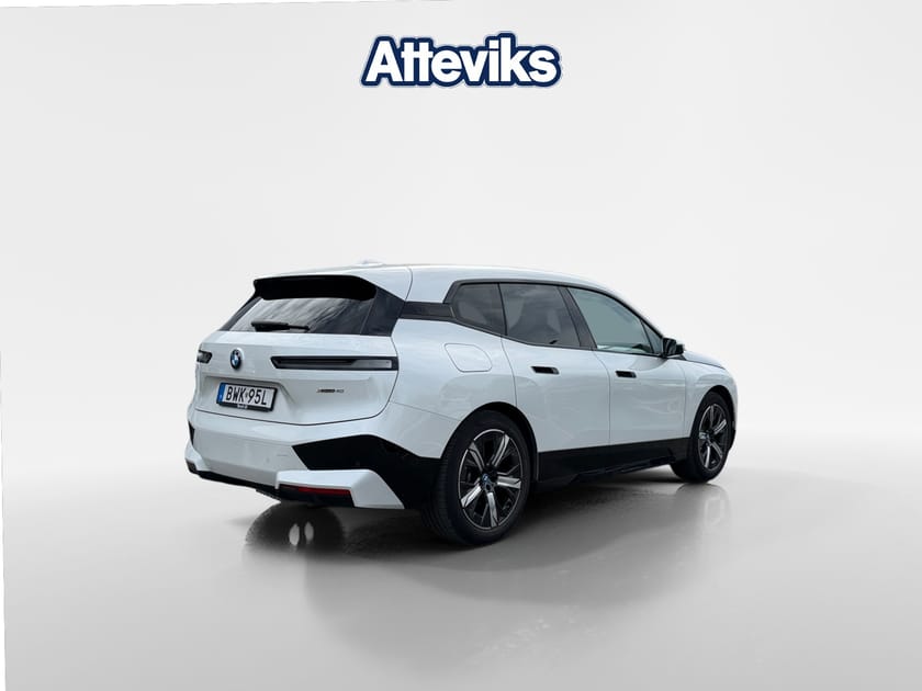 Bild 3 av BMW iX xDrive40 40 xDrive 326hk *H-K Ljud/Drag/360 Kamera/Keyless/