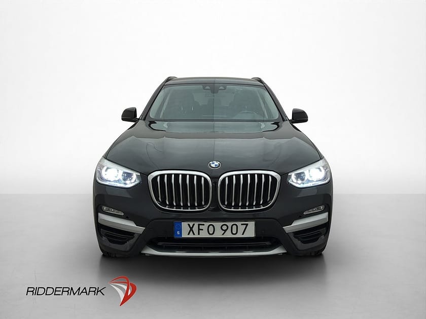 Bild 2 av BMW X3 xDrive20d D-Värmare Drag Navi HiFi Halvskinn