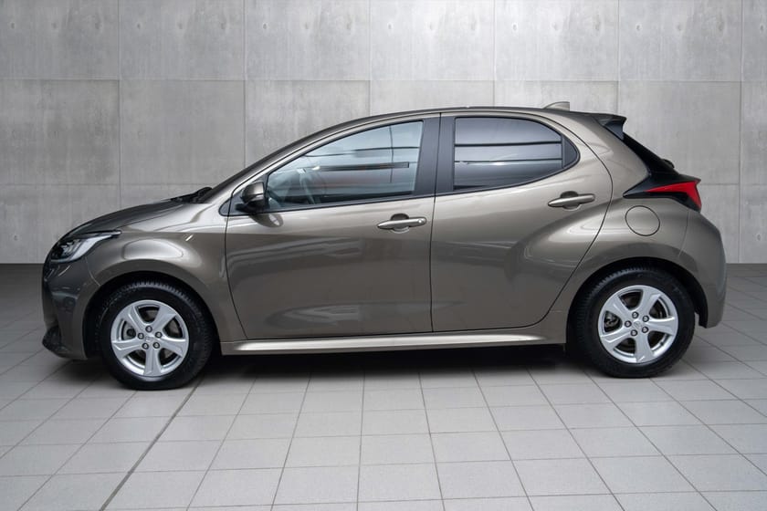 Bilde 2 av Toyota Yaris Hybrid 115