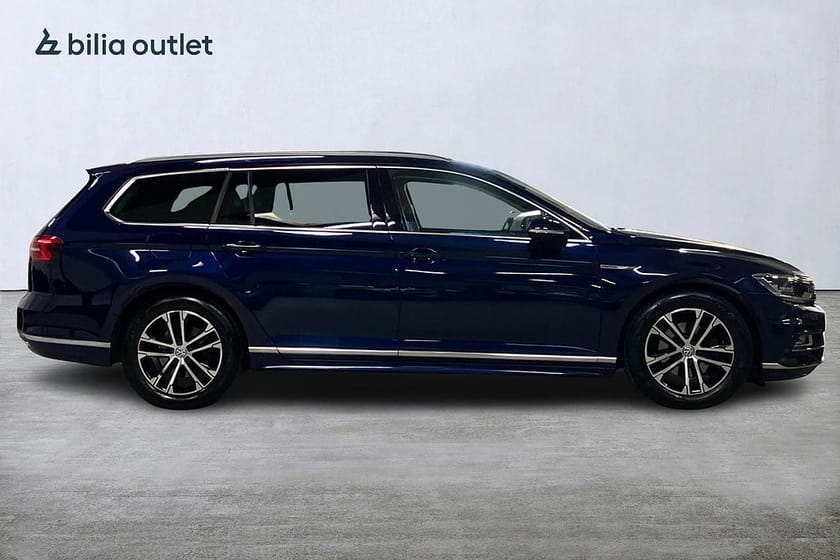 Bild 5 av Volkswagen Passat Sportscombi 2.0 TDI 4Motion R-Line 190hk Cockpit Drag