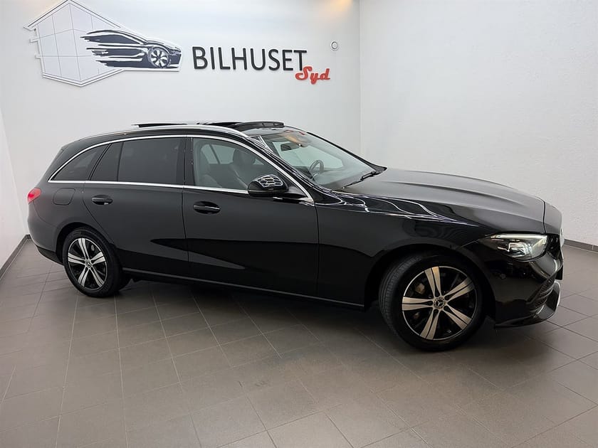 Bild 2 av Mercedes-Benz C 300 T e Plug-in 313hk Avantgarde Panorama