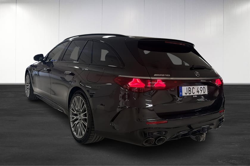 Bild 4 av Mercedes-Benz AMG E 53 HYBRID T 4MATIC+ Pano/Drag/P-Värme/Ride control