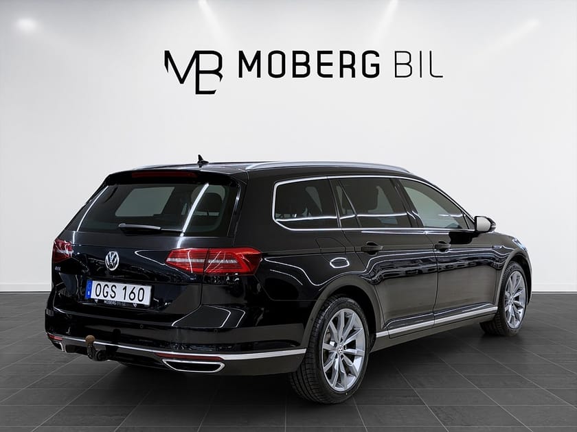 Bild 5 av Volkswagen Passat Variant GTE SC 218hk Cockpit IQ Drag B-Kamera