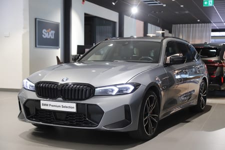 BMW 330e xDrive Touring