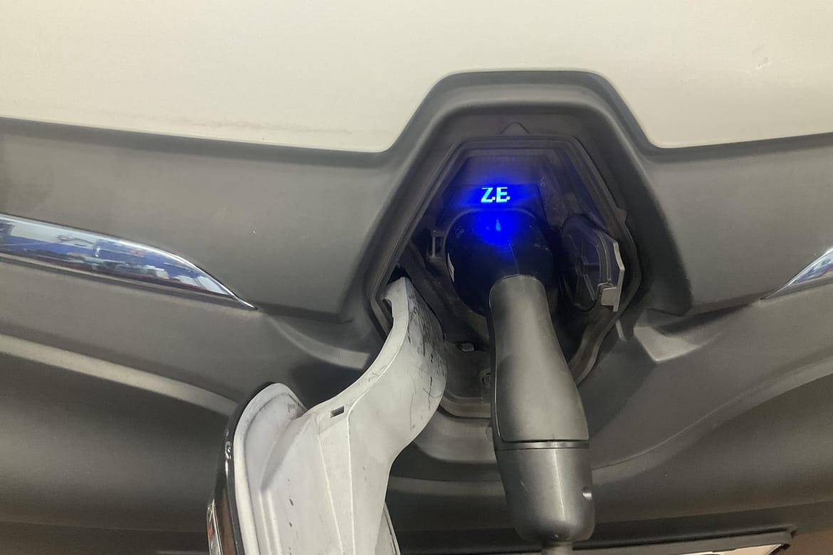 Renault Kangoo Z.E. Express Maxi 22 kWh, 60ps, 2015