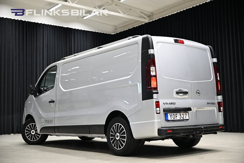 Bild 5 av Opel Vivaro Skåpbil CDTi 125HK L2H1 Premium|Drag|Värmare|GPS|Backkamera
