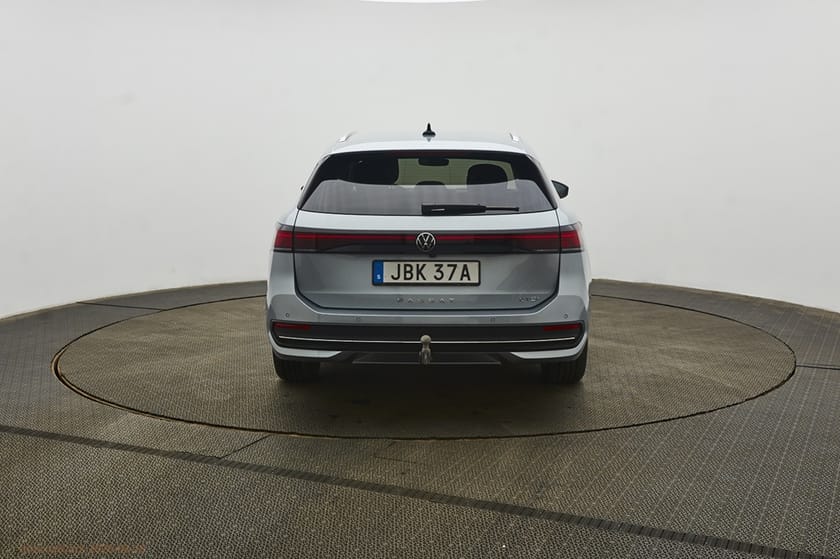 Bild 4 av Volkswagen Passat Sportscombi Mildhybrid 1.5 eTSI VINTERHJUL|DRAG|VÄRMARE|ELBAKL