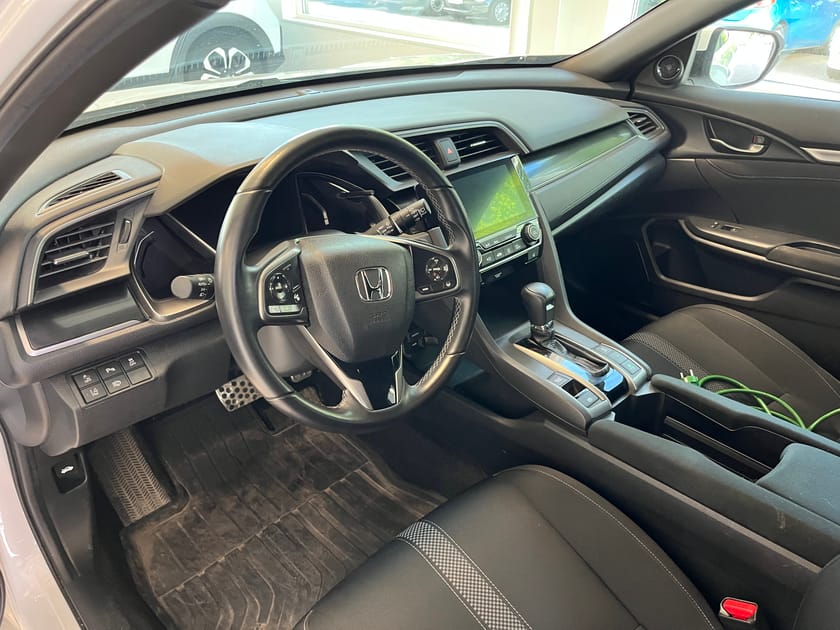 Bild 4 av Honda Civic Fin bil med låga mil, dragkrok, nybytt kamrem