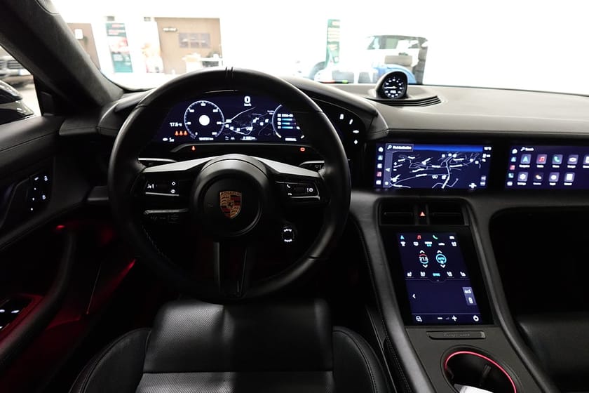 Bild 4 av Porsche Taycan Turbo Burmester Night Vision PDLS+ 360° HUD Ambient Pano PPF