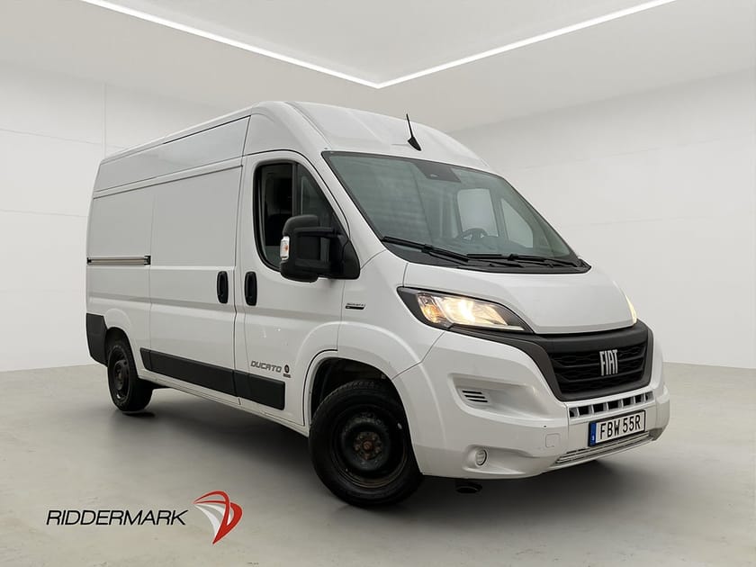 Bild 1 av Fiat Ducato Skåpbil L2H2 2.2 Kamera 3-Sits Farthållare CARPLAY Moms