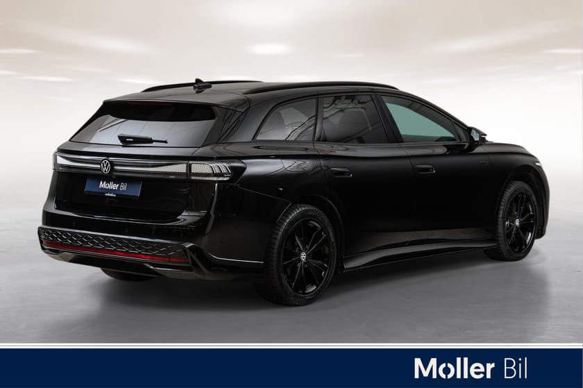 Bilde 4 av Volkswagen ID.7 GTX Tourer