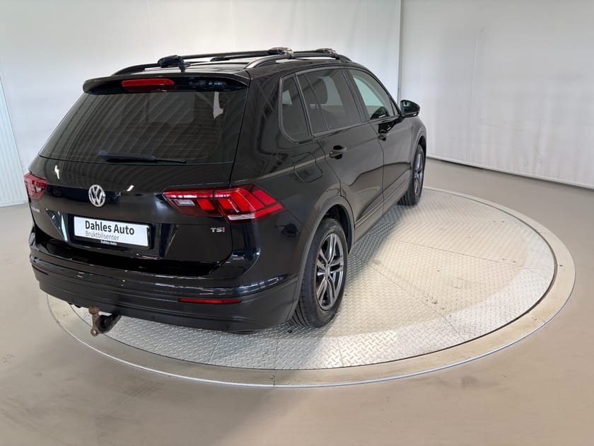 Bilde 5 av Volkswagen Tiguan 1,4 125hk Cruis/Krok/Webasto/Led lys/Keyless/El bakluke