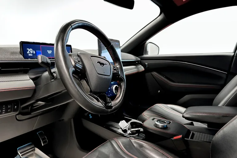 Ford Mustang Mach-E Standard Range AWD