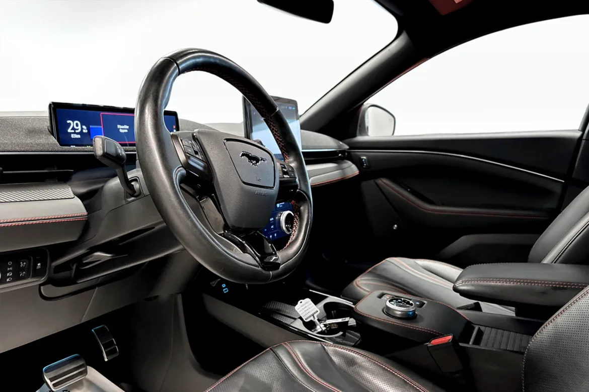 Ford Mustang Mach-E Standard Range AWD