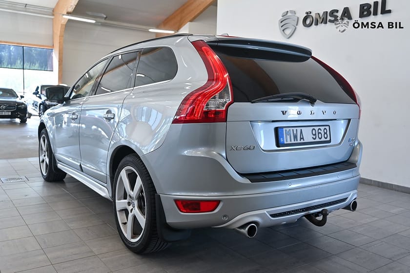 Bild 5 av Volvo XC60 D5 AWD R-Design Panorama Drag 215hk