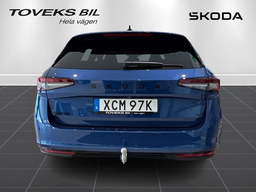 Bild 2 av Škoda Superb iV Kombi COMBI SPORTLINE 1,5 TSI 204 HK 6 VXL DSG