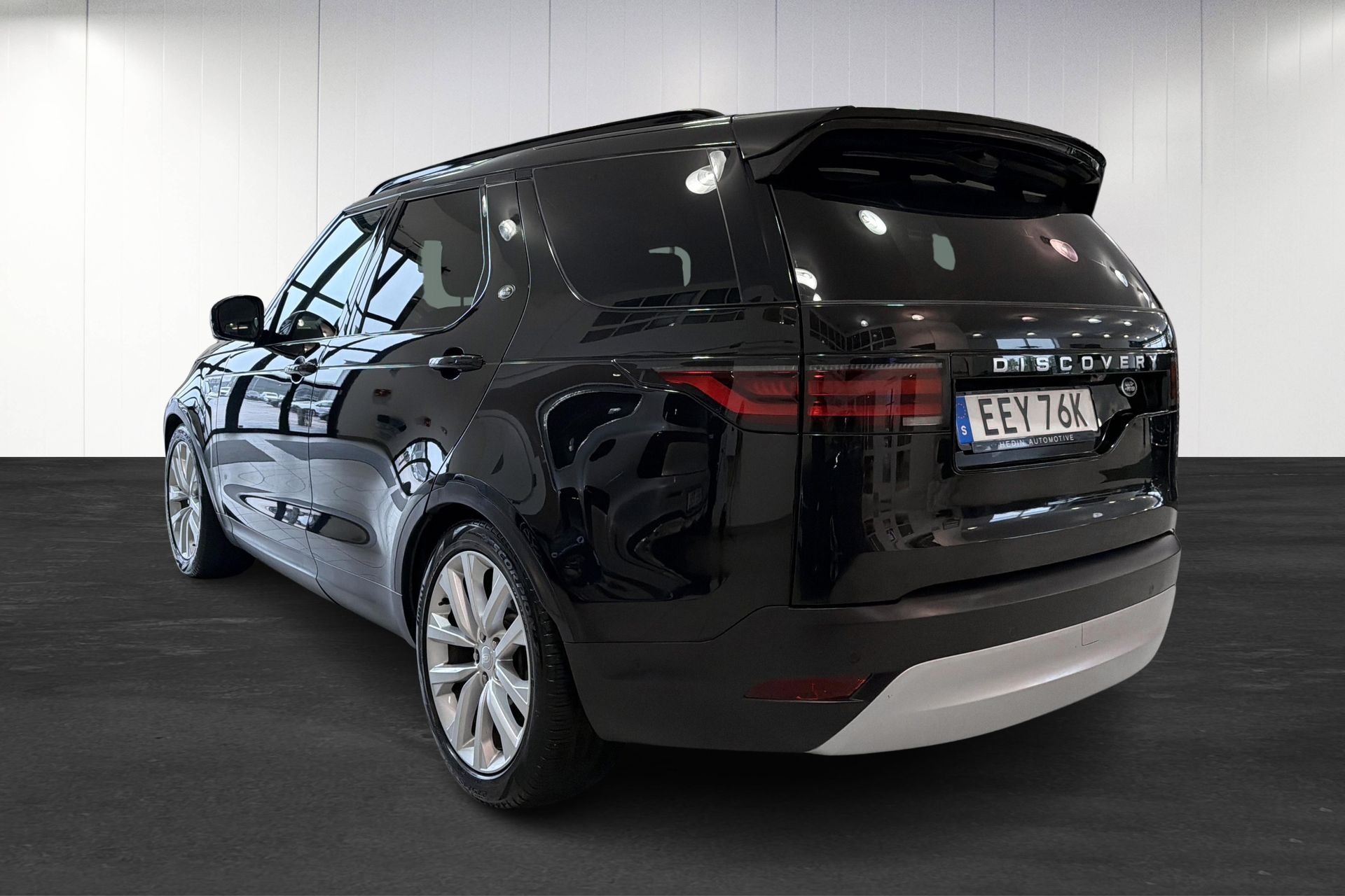 Land Rover Discovery 2023, photo 3/10