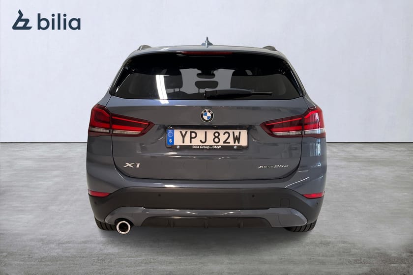 Bild 4 av BMW X1 xDrive25e Backkamera / HIFI / Drag / Rattvärme / Head up