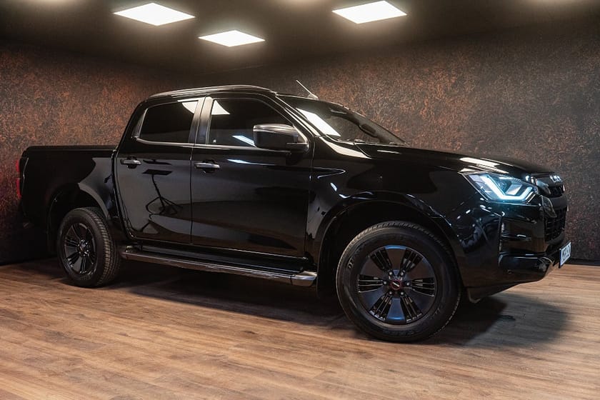 Bild 2 av Isuzu D-Max Crew Cab 1.9 4WD XRX | MOMS | Roll | Värm | 2700 kr/mån