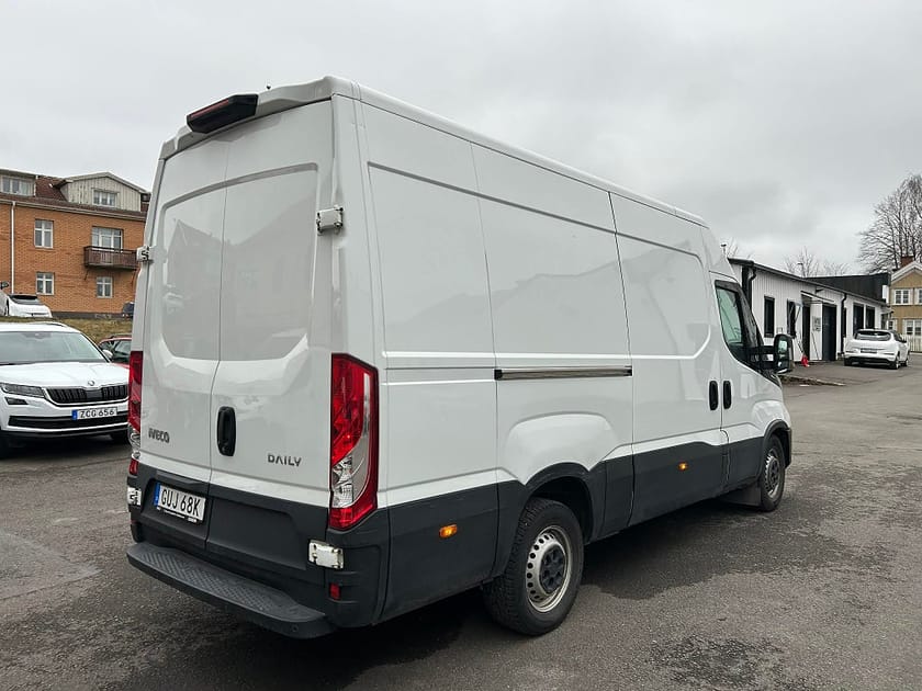 Bild 3 av Iveco Daily 35-140 Van Skåpbil 2.3 JTD Hi-Matic S/V Euro 6 MOMS/VAT
