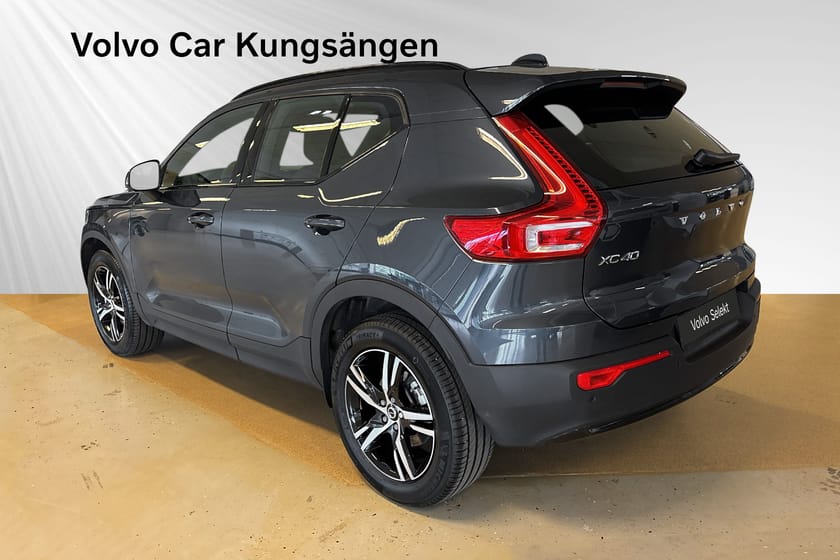 Bild 4 av Volvo XC40 B4 FWD Bensin Plus Dark Rattvärme Selekt